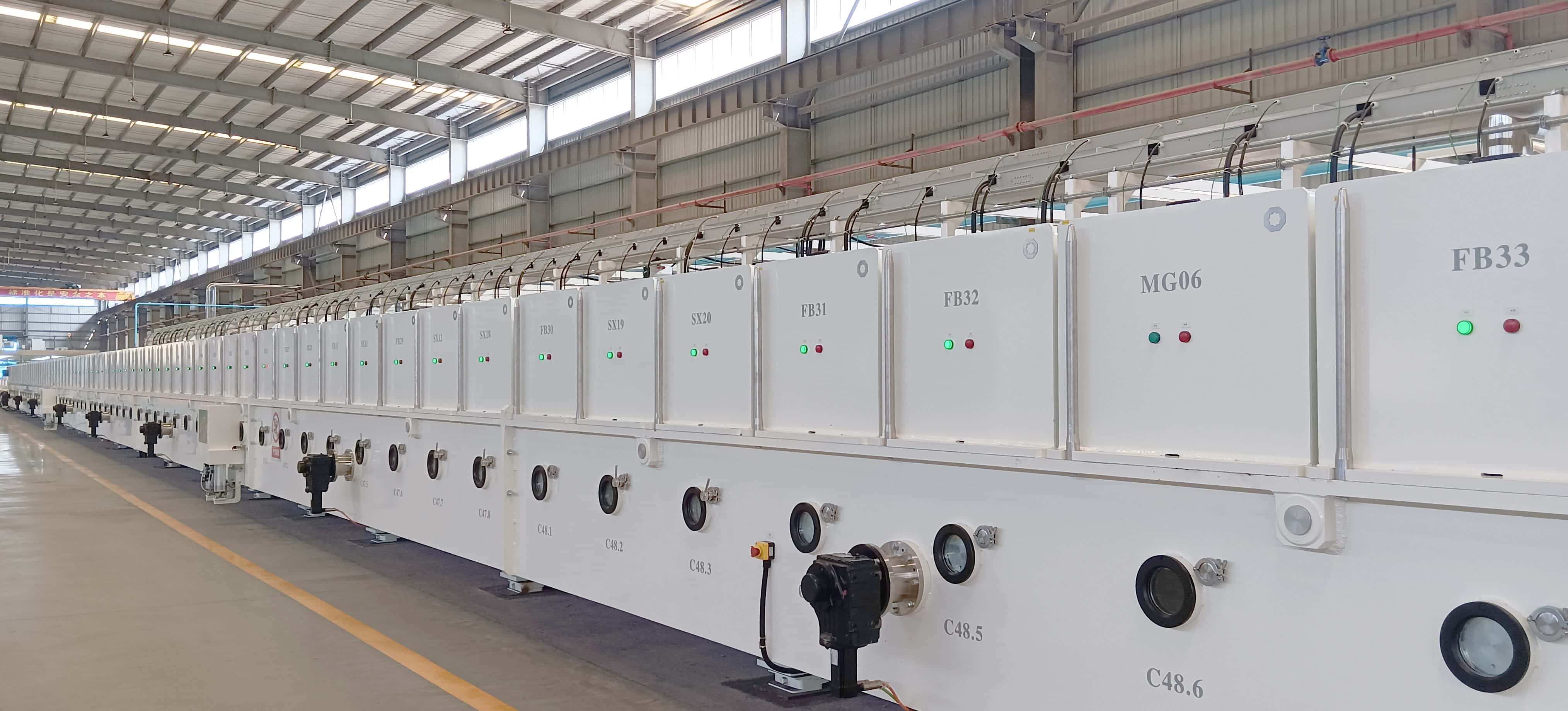Large-area vacuum magnetron sputtering coated glass production line